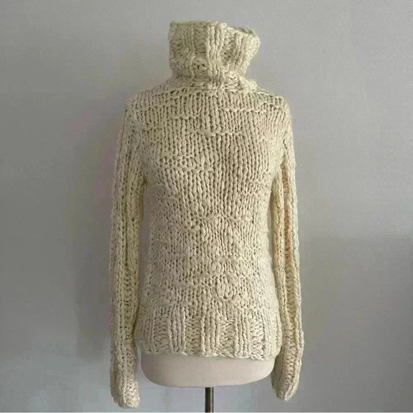 Vintage BCBGMaxazria Collection Chunky Knit Turtleneck Sweater Wool Blend M - Picture 1 of 11